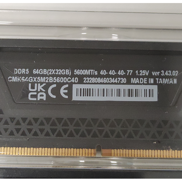 Memorie RAM Desktop, Corsair Vengeance, 64GB (2x32GB), DDR5, PC5-44800, 5600MHz, 1.25V, CMK64GX5M2B5600C40, CL40, Non-ECC, UDIMM, 288 pini